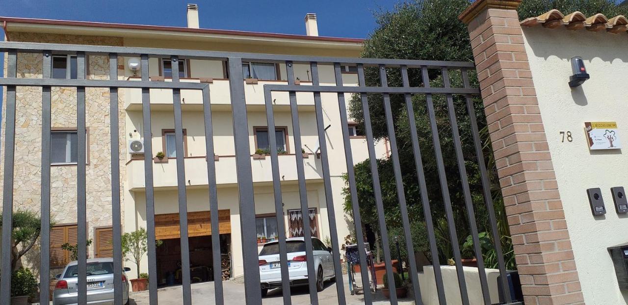 Il Vecchio Ginepro Panzió Capoterra Kültér fotó