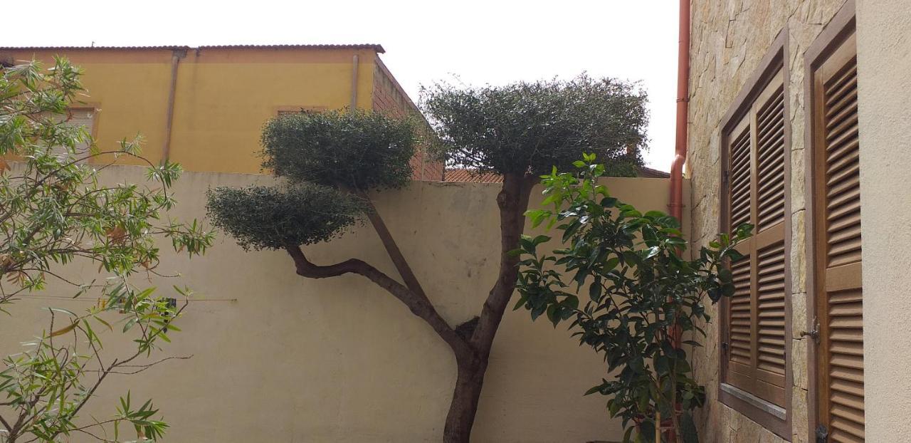 Il Vecchio Ginepro Panzió Capoterra Kültér fotó